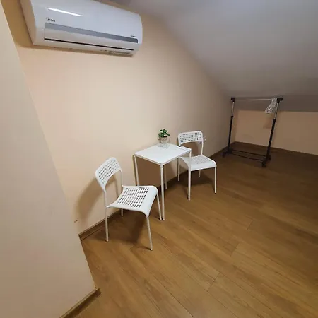 Teo Center فندق *
